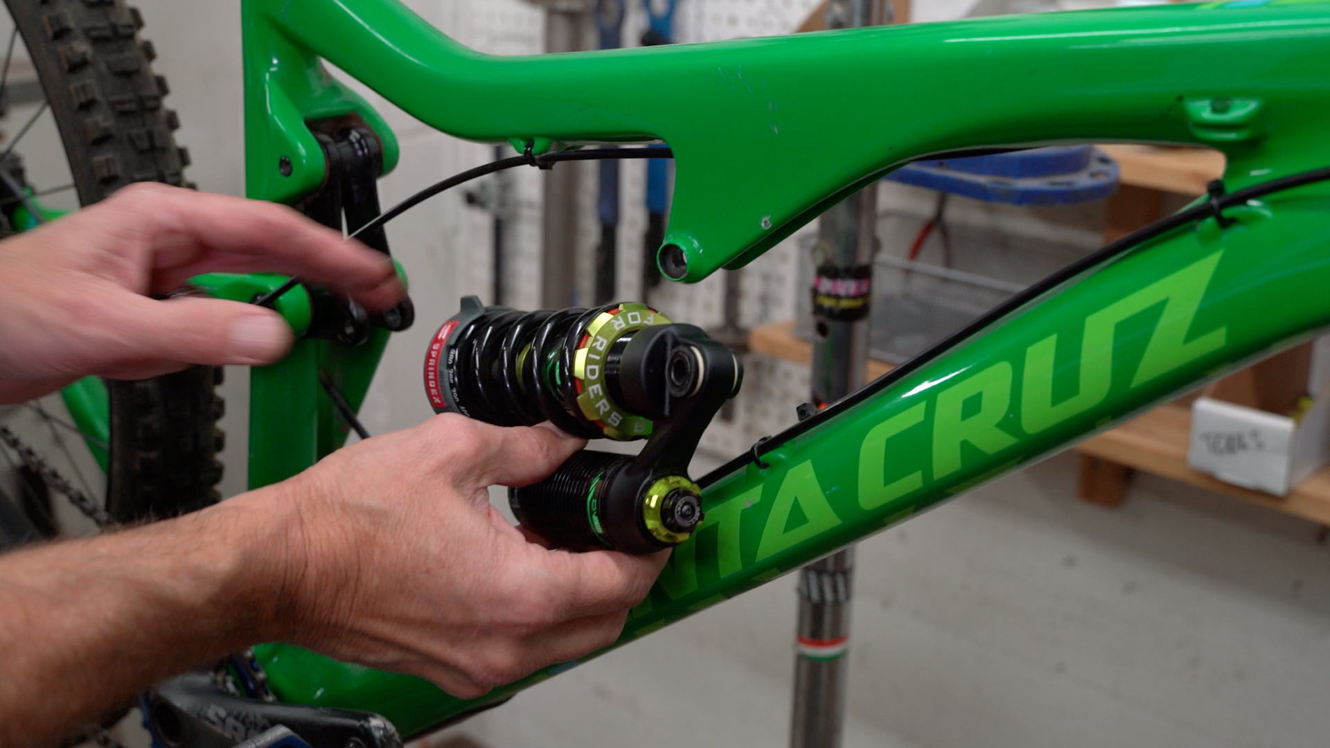How to change your MTB coil spring fast – Sprindex